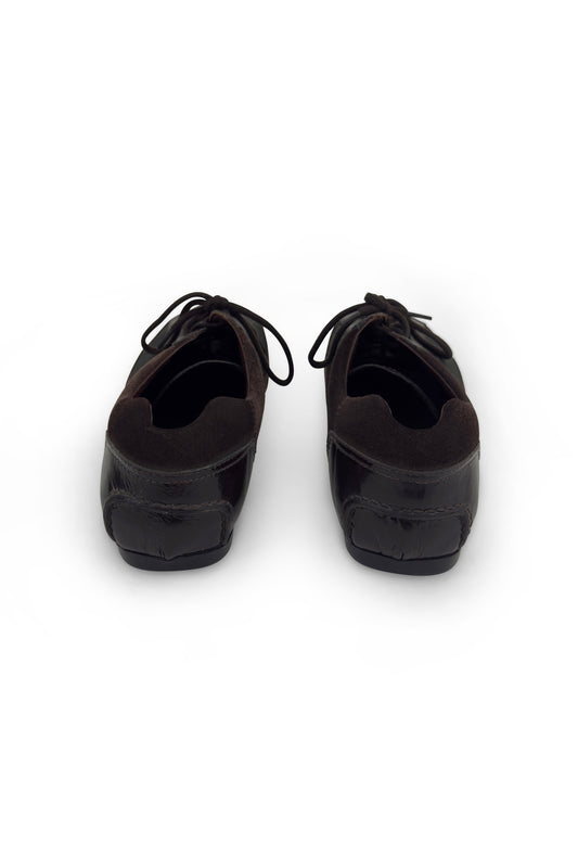 Prada brown leather lace-up car shoes from the 2000s.